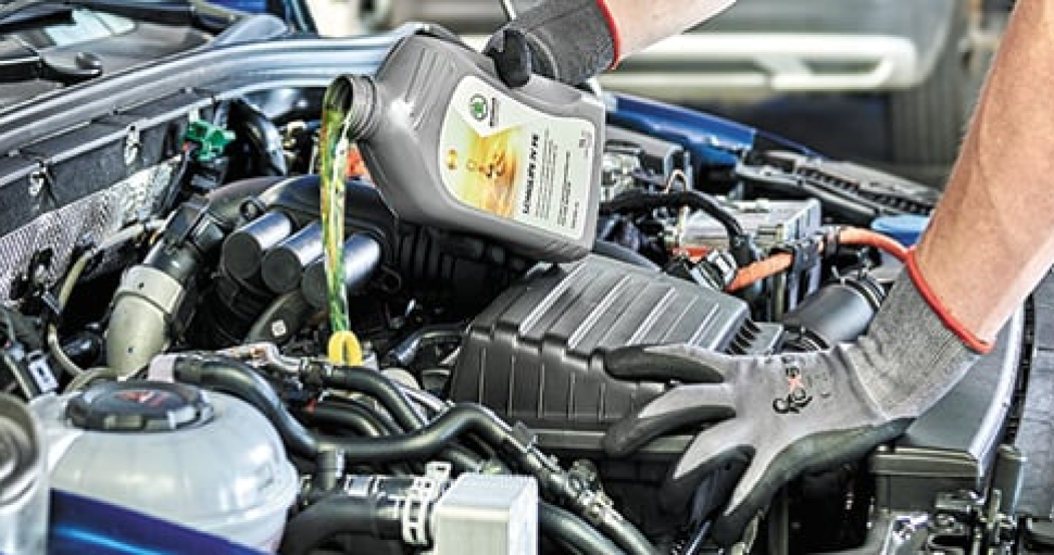 Акция на оригинальные моторные масла и масляные фильтры Škoda «На волне уверенности»