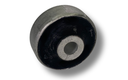 Сайлентблок подвески (1J0407181)