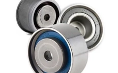 Ролик натяжения пояса ГРМ (04B109244B)