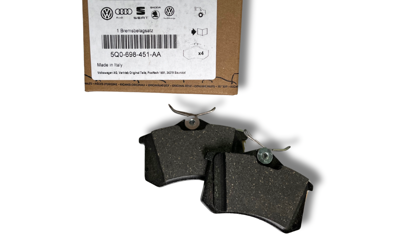 Колодки тормозов зад. (5Q0698451AA) 1