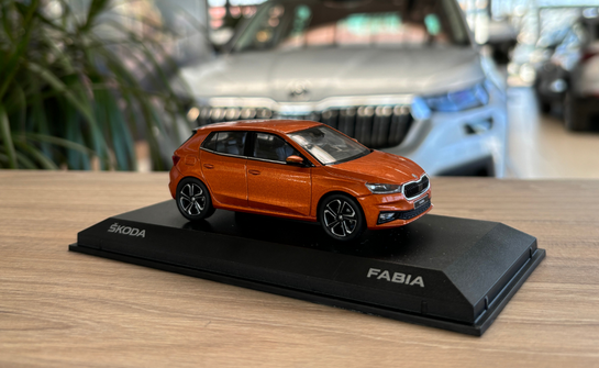 Модель Fabia A07 1:43 Phoenix orange (6VA099300A2Z) 2
