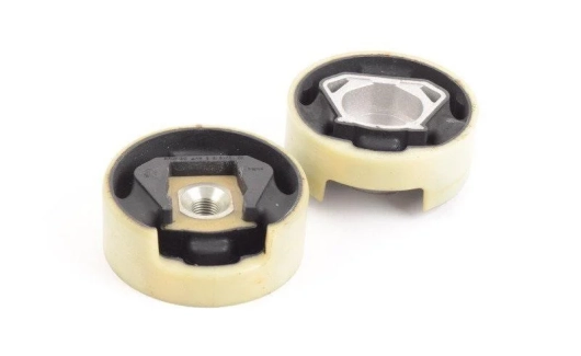 Сайлентблок гумовий (к-т) (5Q0198037A) 1