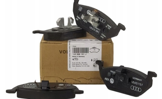 Тормозные колодки (1J0698151J) 2