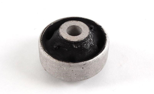 Сайлентблок подвески (1J0407181) 1